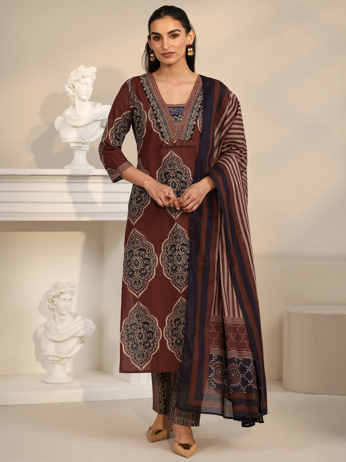 Mameraa Maroon Red Printed Cotton Straight Suit Set with Tassel Yoke