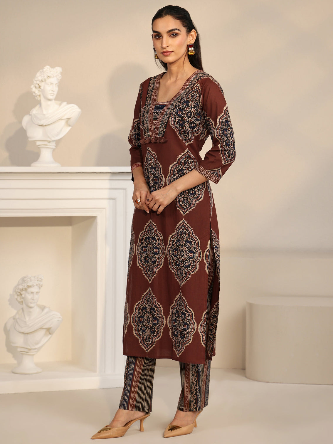 Mameraa Maroon Red Printed Cotton Straight Suit Set with Tassel Yoke
