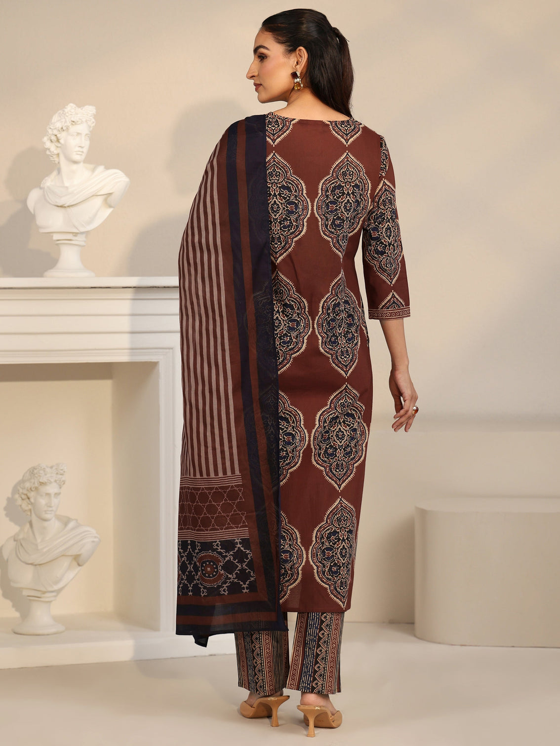 Mameraa Maroon Red Printed Cotton Straight Suit Set with Tassel Yoke