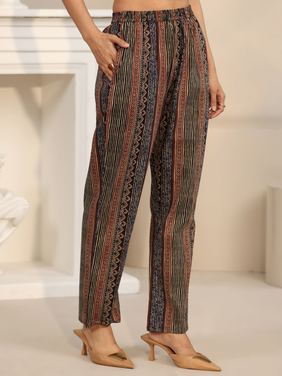 Mameraa Maroon Red Printed Cotton Straight Suit Set with Tassel Yoke