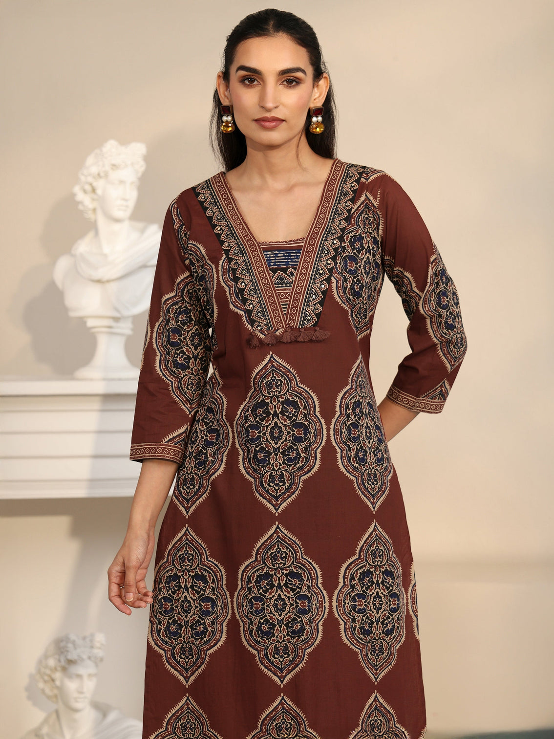 Mameraa Maroon Red Printed Cotton Straight Suit Set with Tassel Yoke