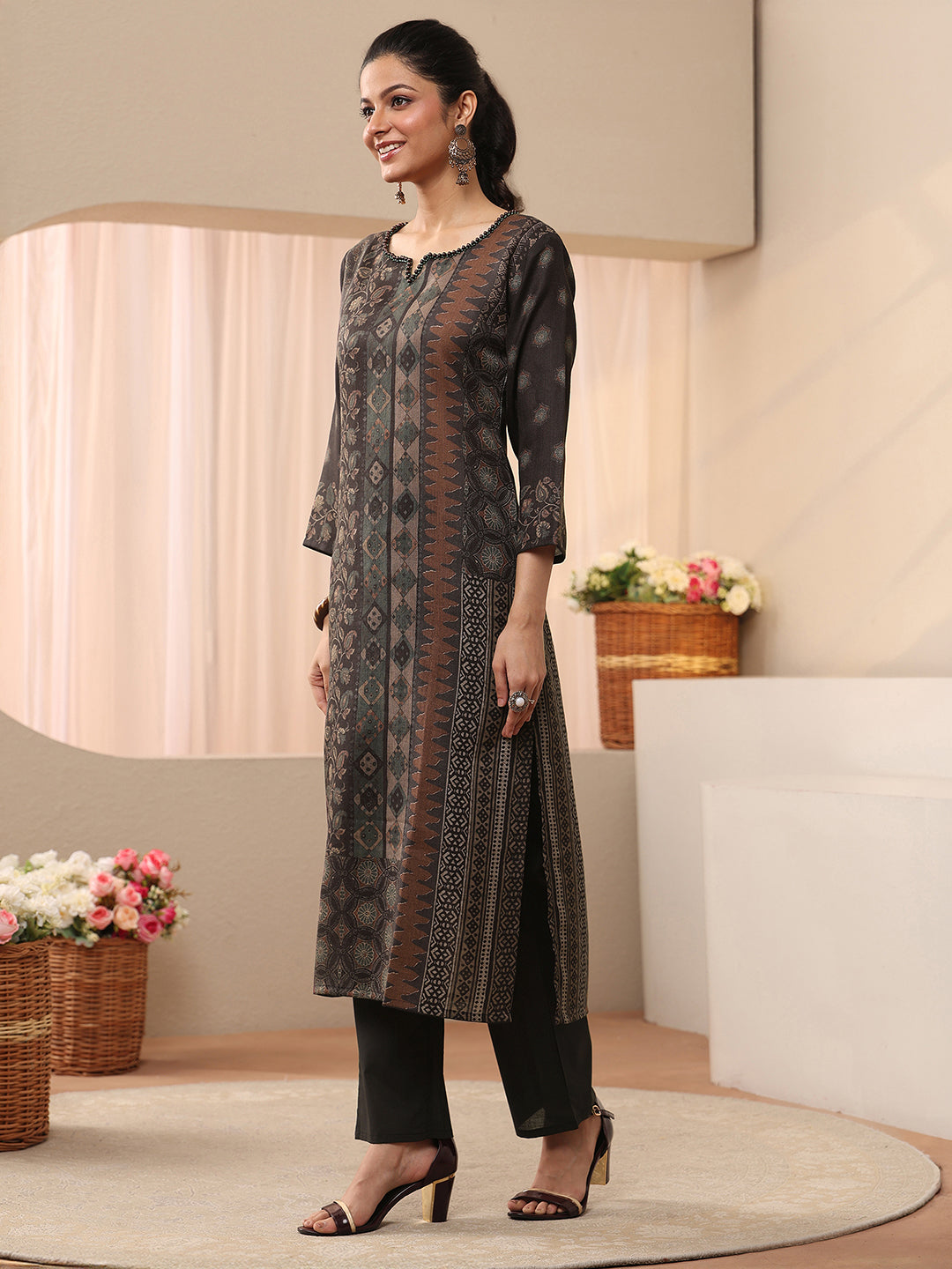 Mameraa Black Ethnic Printed Linen Straight Suit Set