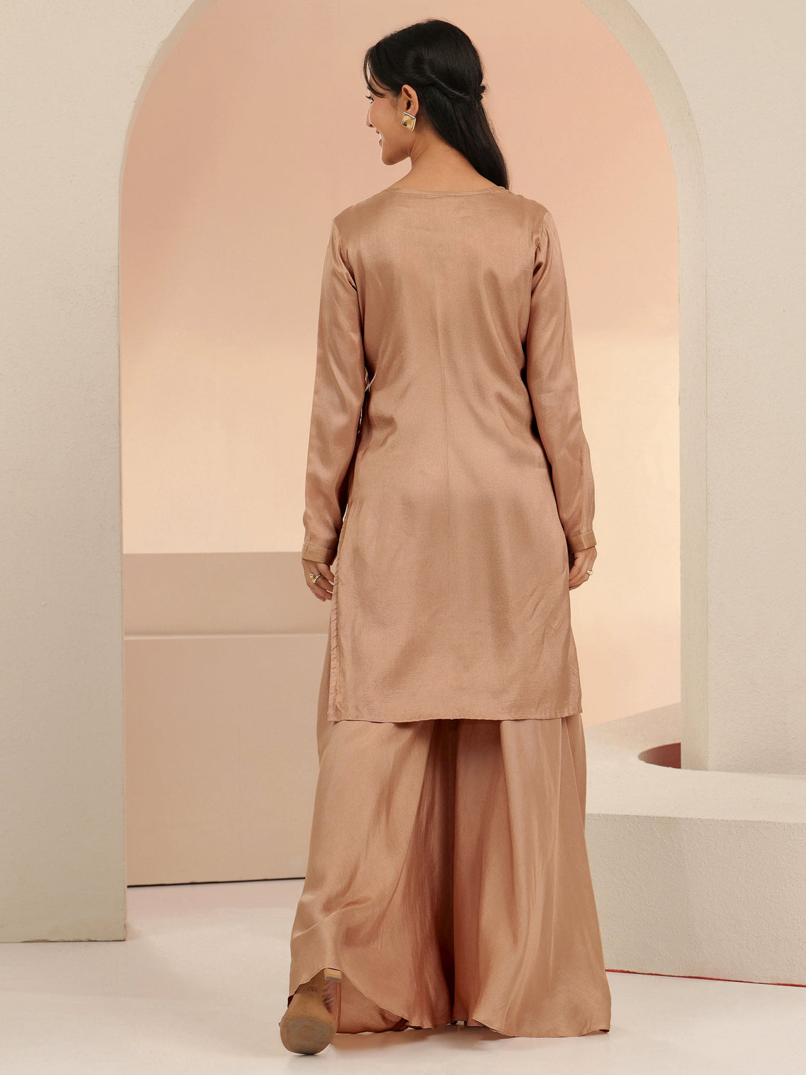 Mameraa Coffee Brown Floral Applique Silk Blend Straight Kurta Set
