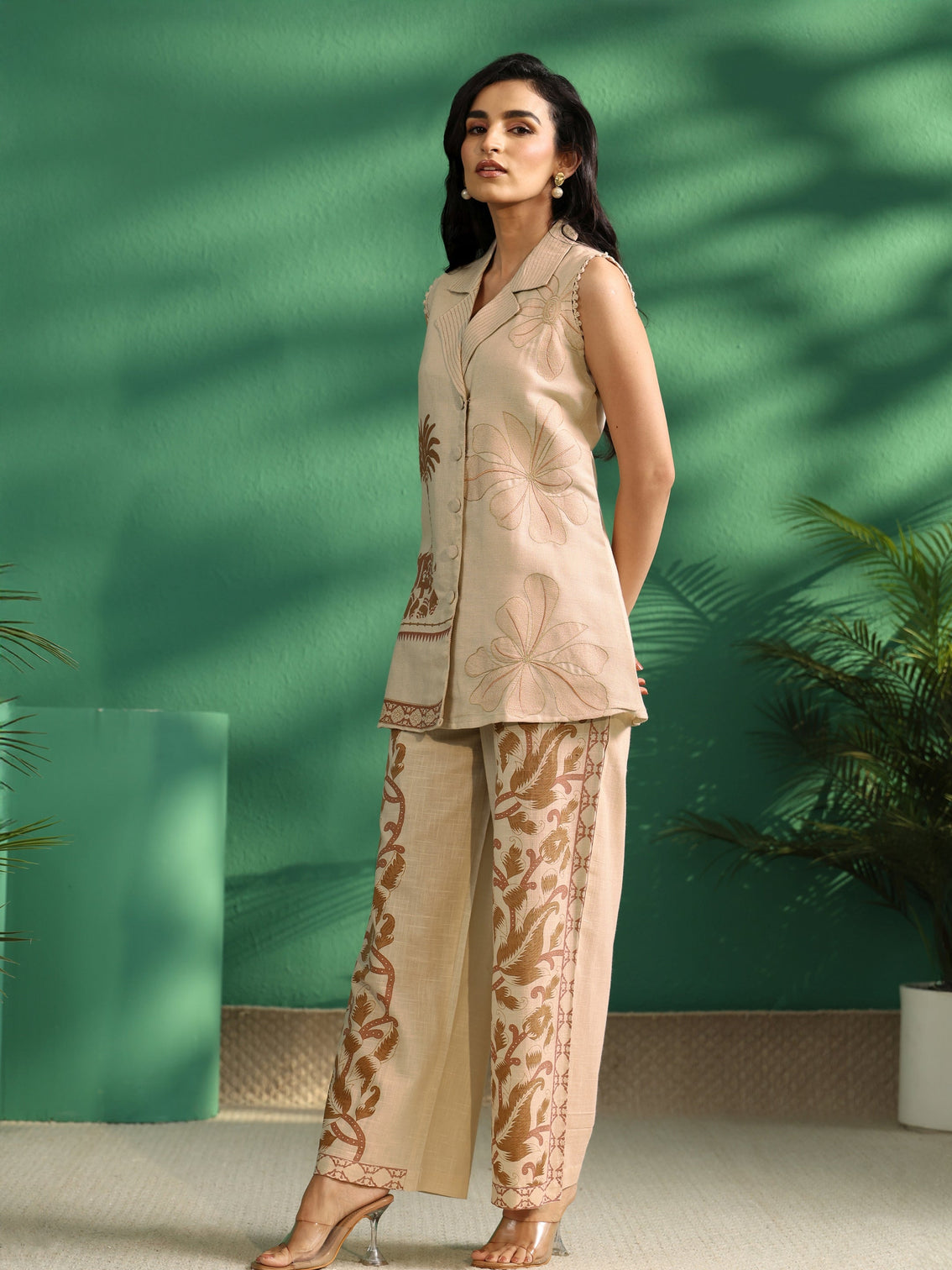 Mameraa Off White Ethnic Embroidered Cotton Co-Ord Set