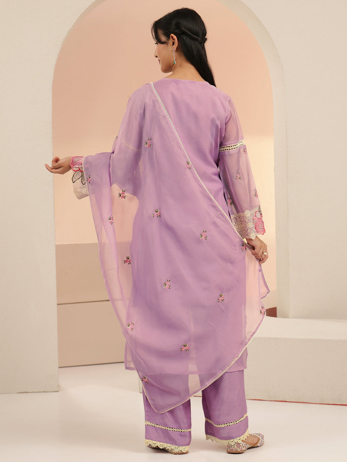 Mameraa Lavender Floral Embridered Organza Straight Suit Set