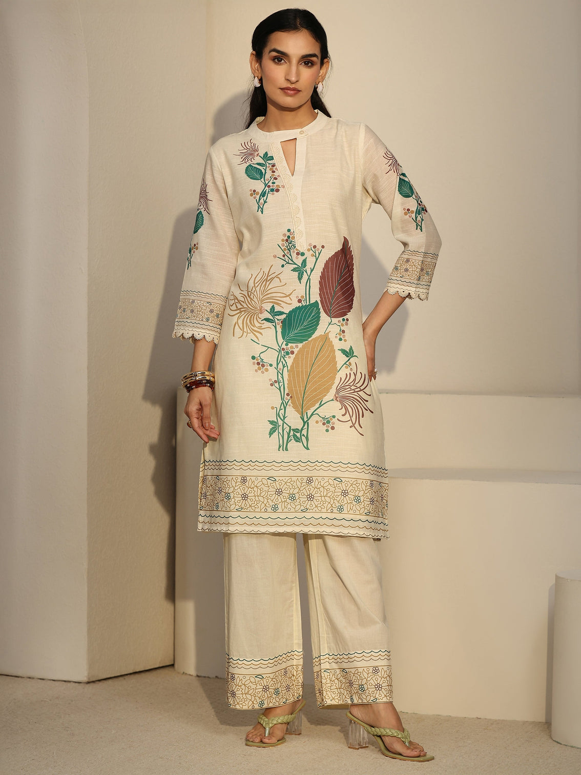 Mameraa Off White Floral Printed Linen Co-Ord Set