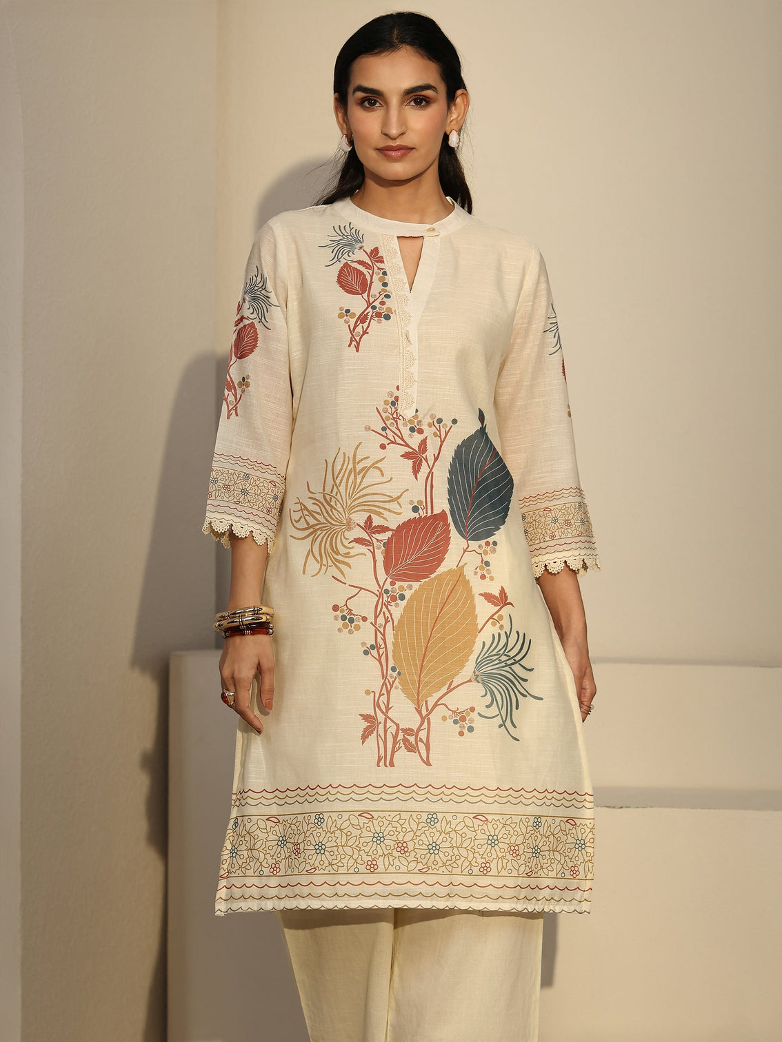 Mameraa Off White Floral Printed Linen Co-Ord Set