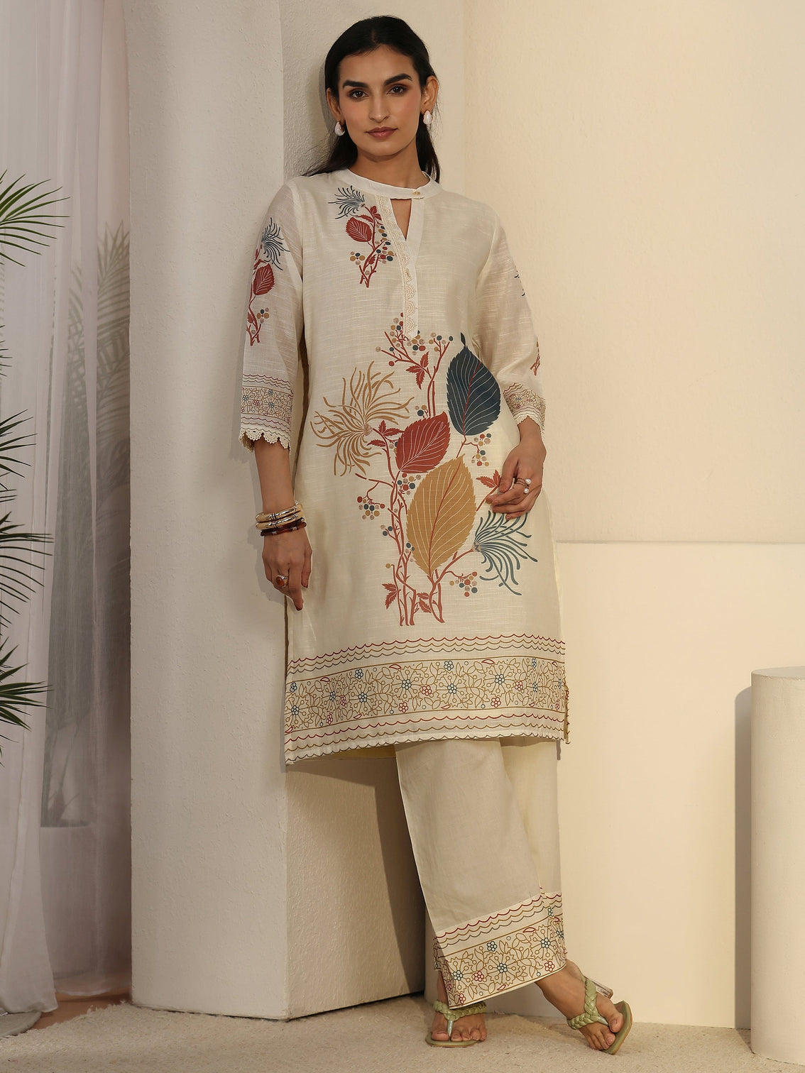 Mameraa Off White Floral Printed Linen Co-Ord Set