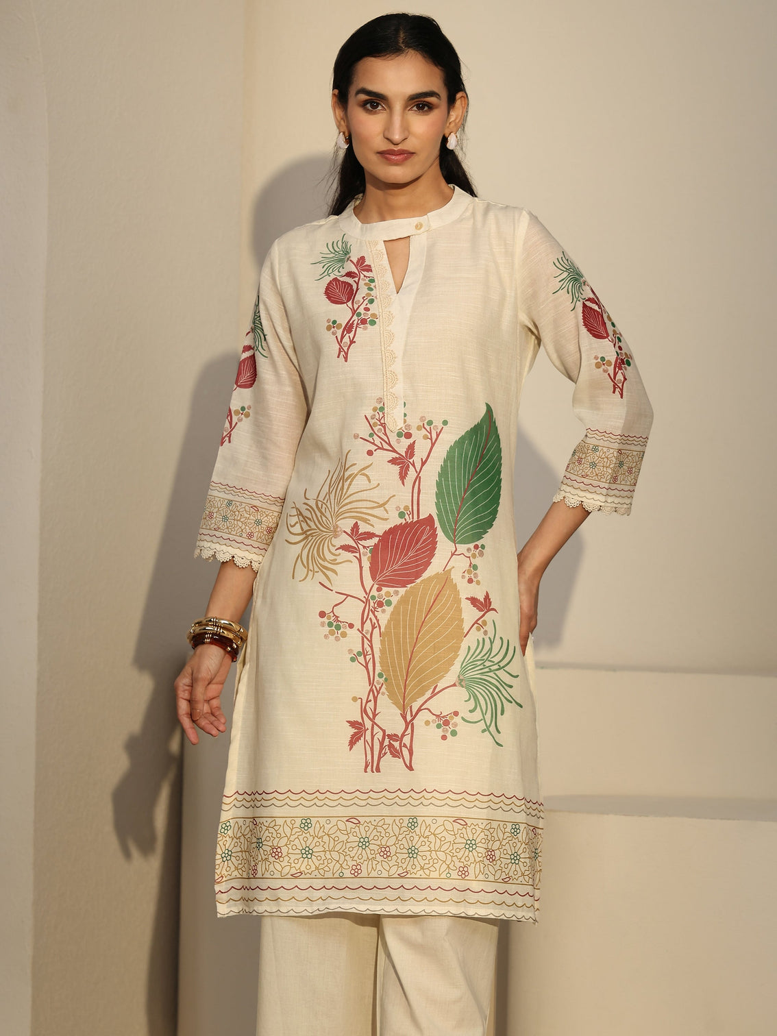Mameraa Off White Floral Printed Linen Co-Ord Set