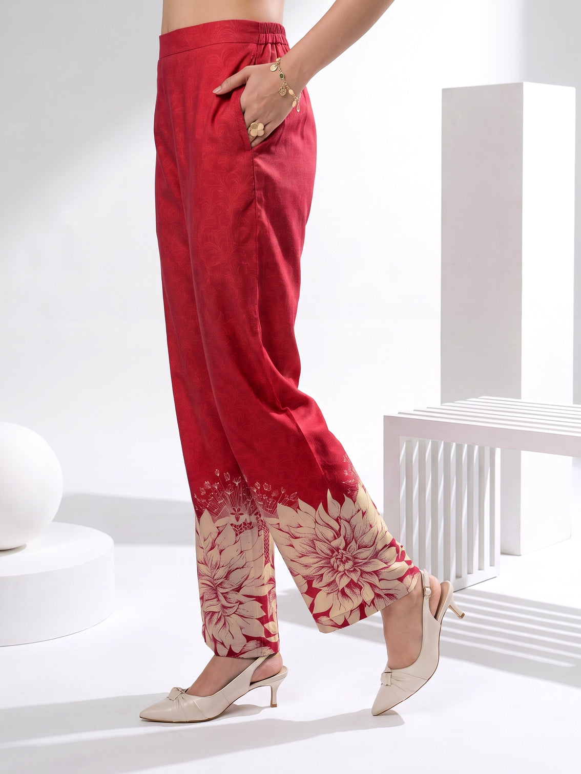 Mameraa Maroon Floral Printed Muslin Straight Kurta Set
