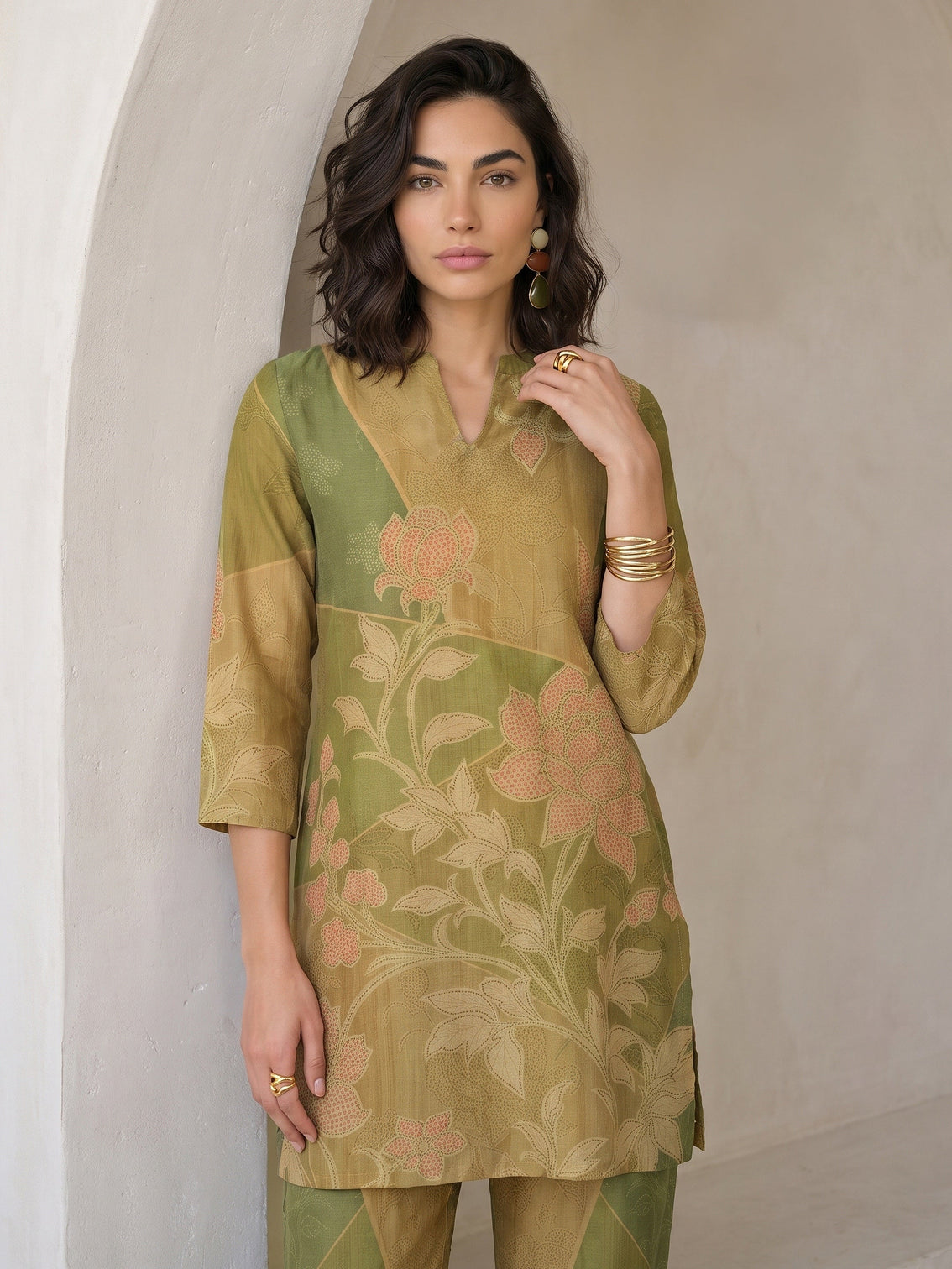 Mameraa Green Floral Printed Muslin Straight Kurta Set