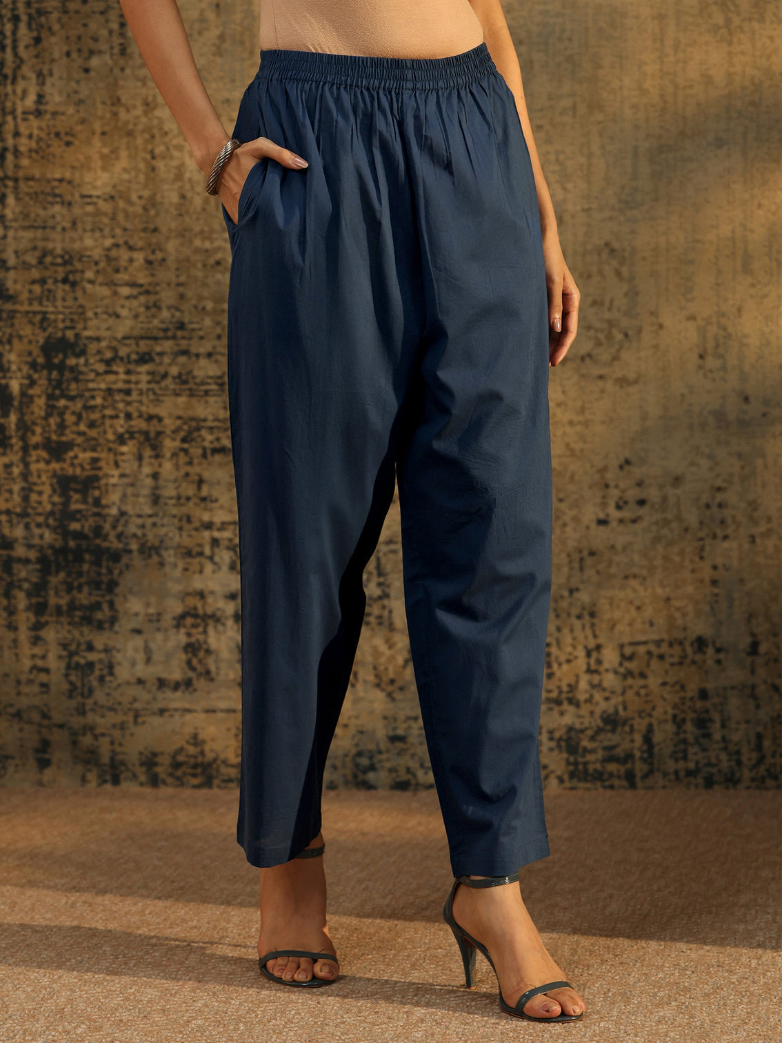 Mameraa Indigo Blue Floral Printed Chanderi Silk Straight Suit Set