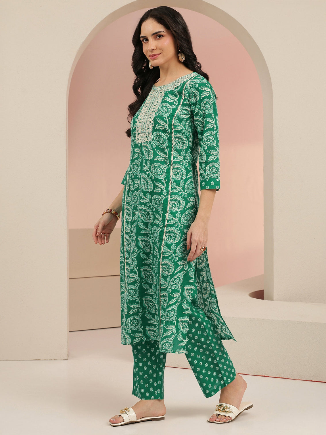 Mameraa Emerald Green Printed Cotton Straight Suit Set