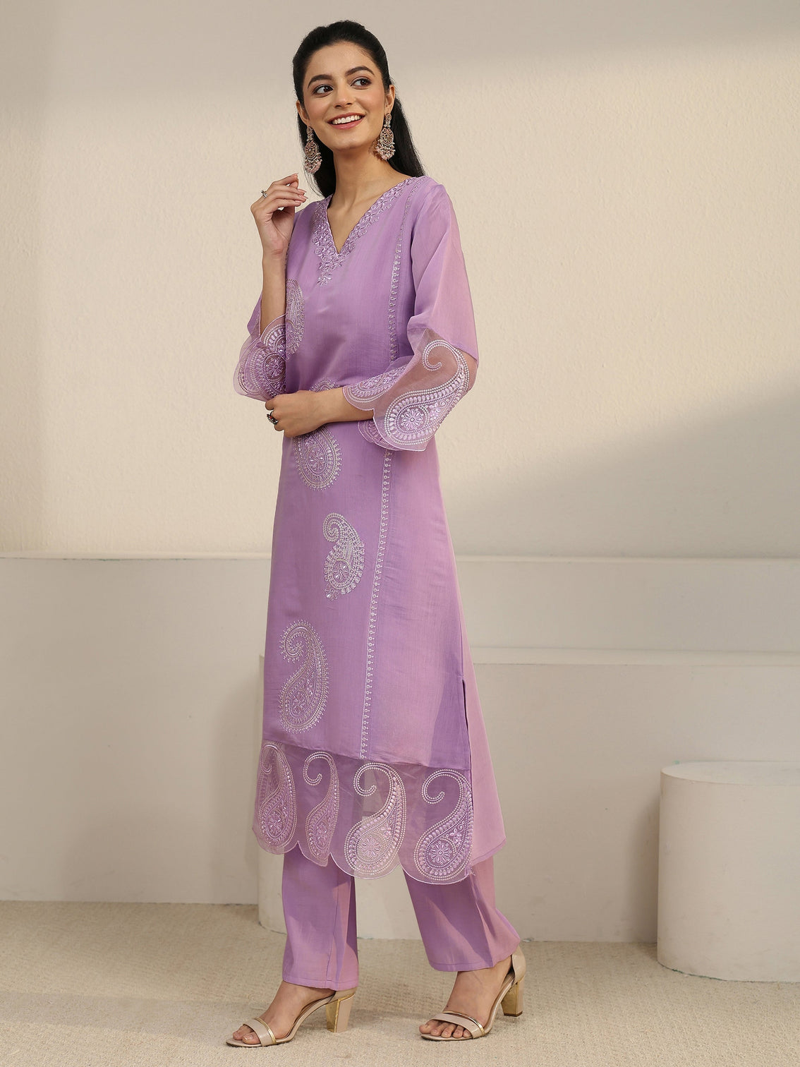 Mameraa Lavender Paisley Embroidered Chanderi Cotton Straight Suit Set