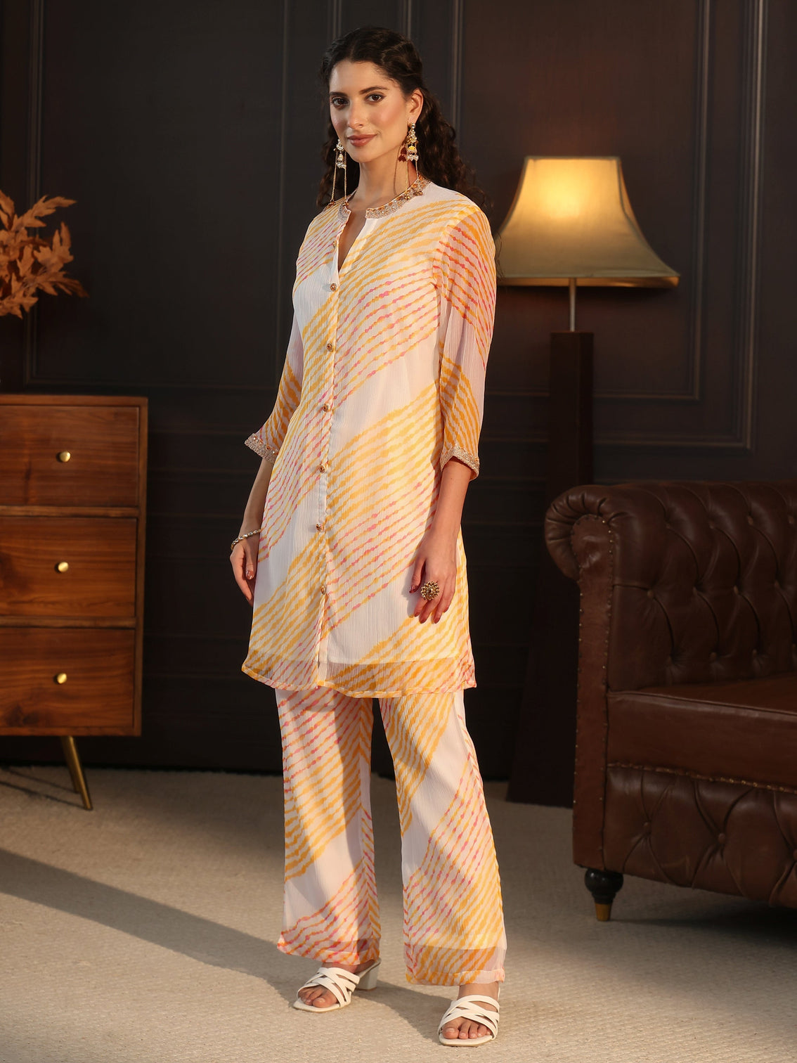 Mameraa Off White Leheriya Printed Chiffon Co-Ord Set