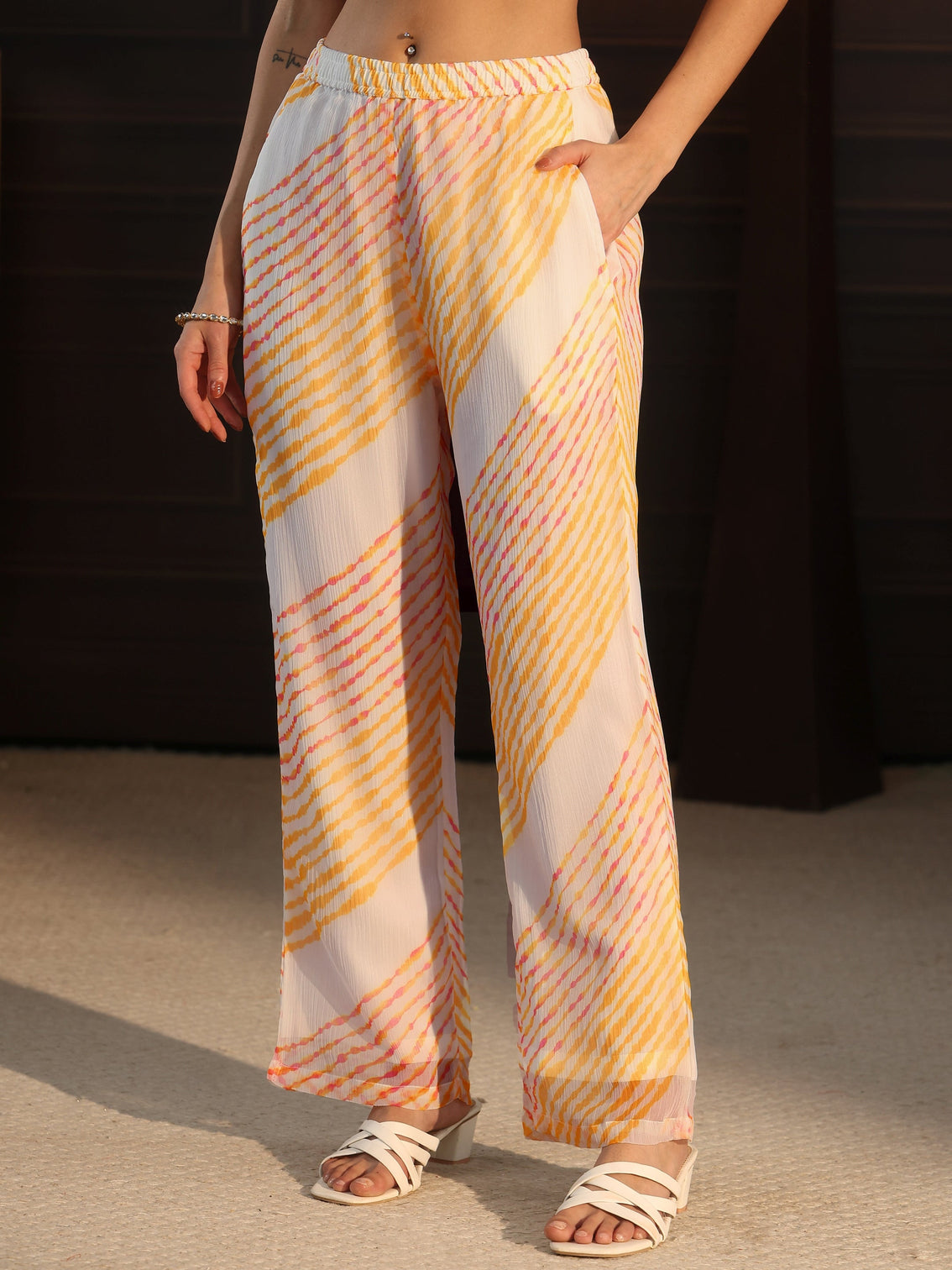 Mameraa Off White Leheriya Printed Chiffon Co-Ord Set