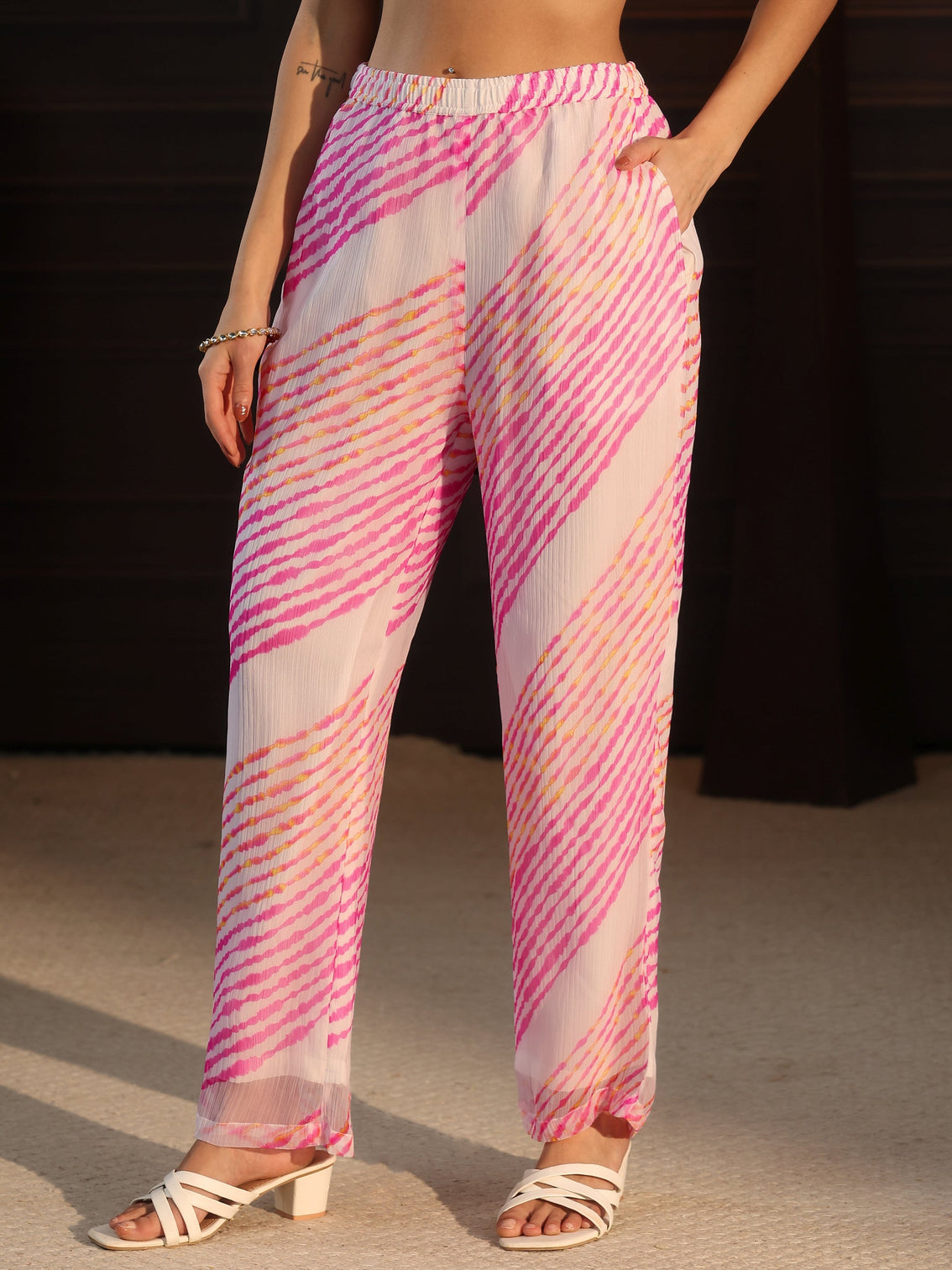 Mameraa Off White Leheriya Printed Chiffon Co-Ord Set