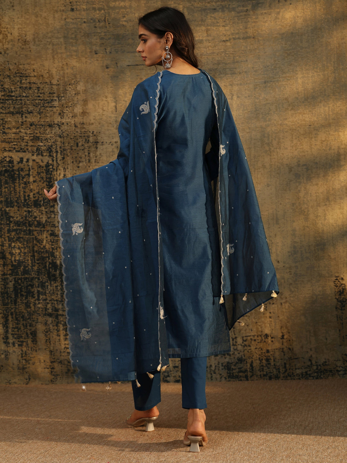 Mameraa Teal Blue Paisley Embroidered Chanderi Silk Straight Suit Set