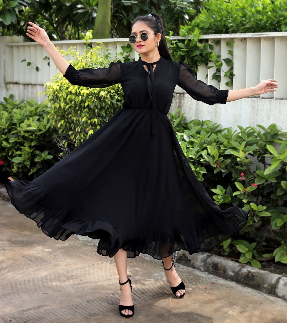 Women's Black Tunic with a Fashionable Flair