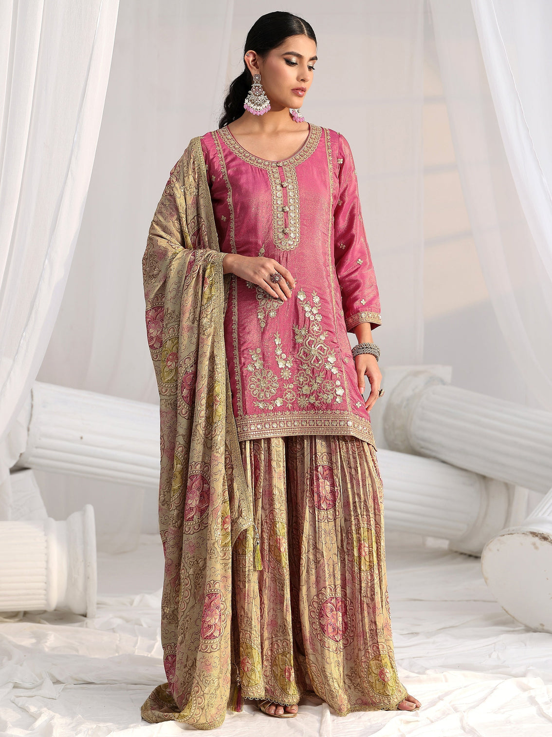 Mameraa Art Pink Floral Embellished Kurta With Crinkled Palazzo Suit Set