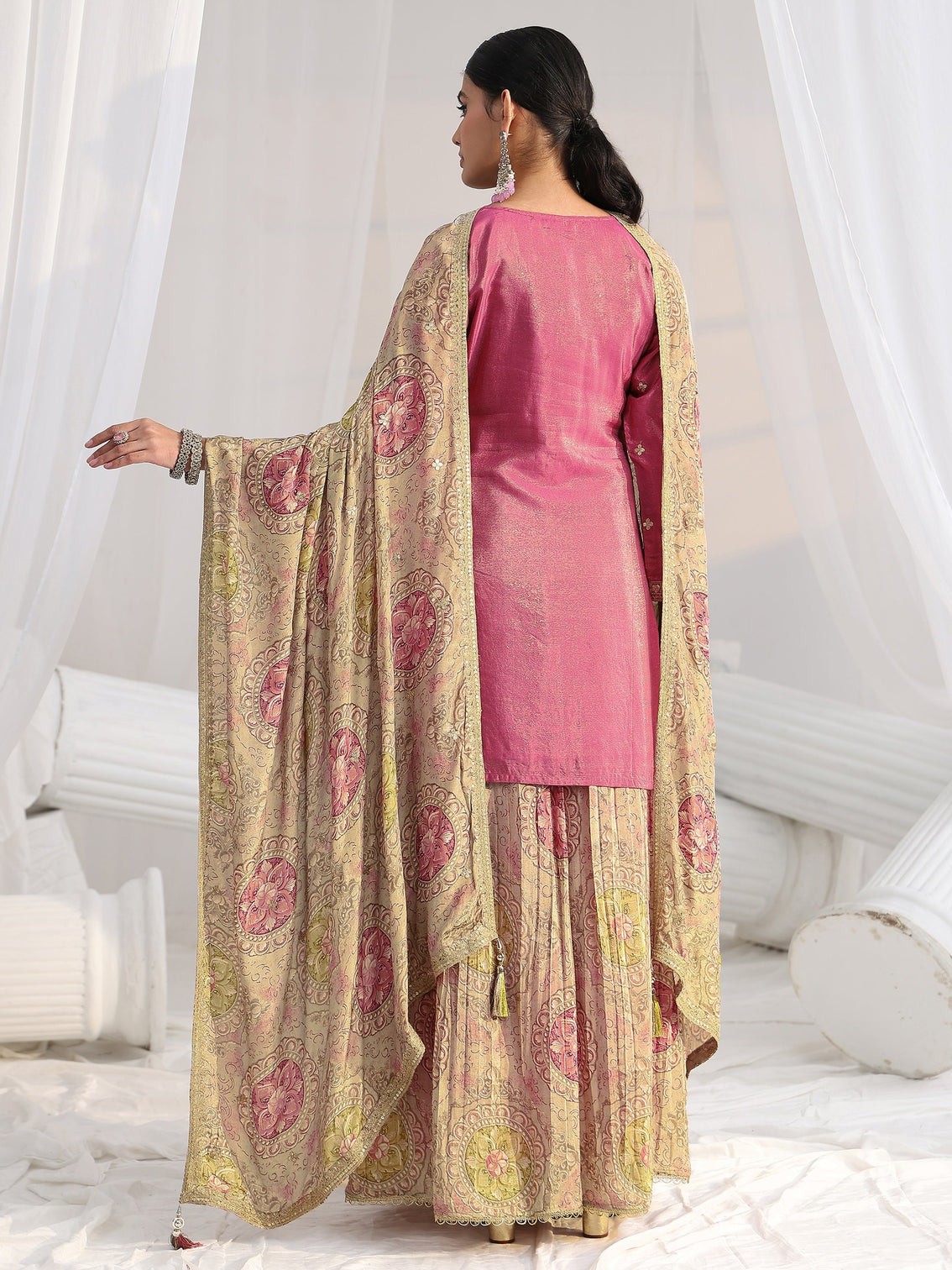 Mameraa Art Pink Floral Embellished Kurta With Crinkled Palazzo Suit Set