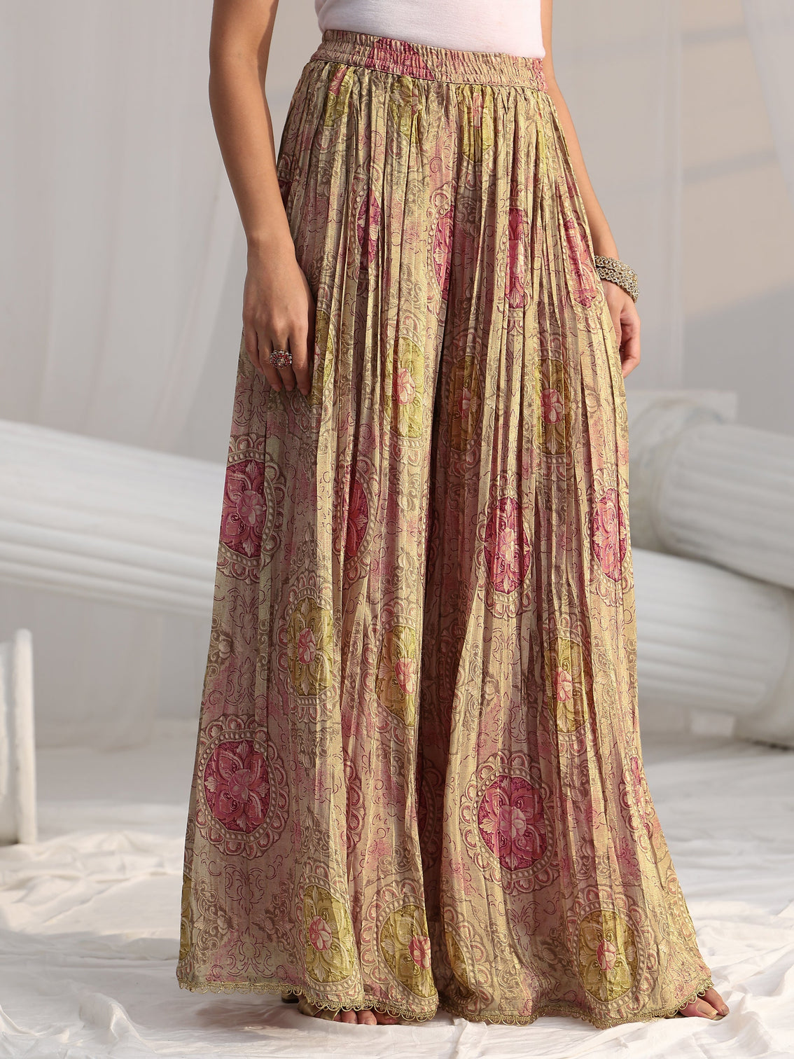Mameraa Art Pink Floral Embellished Kurta With Crinkled Palazzo Suit Set