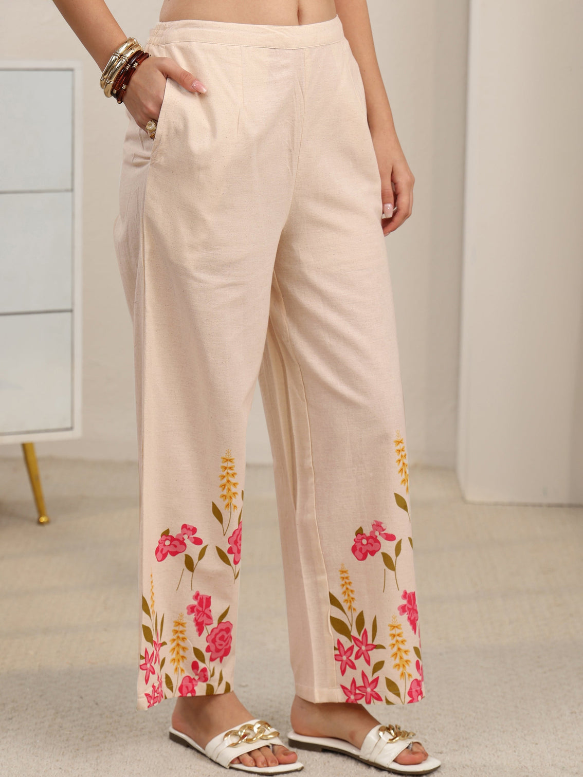 Mameraa Off White Floral Printed Cotton Co-Ord Set