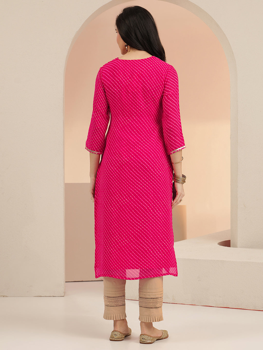 Mameraa Hot Pink Leheriya Printed Chiffon Straight Kurta