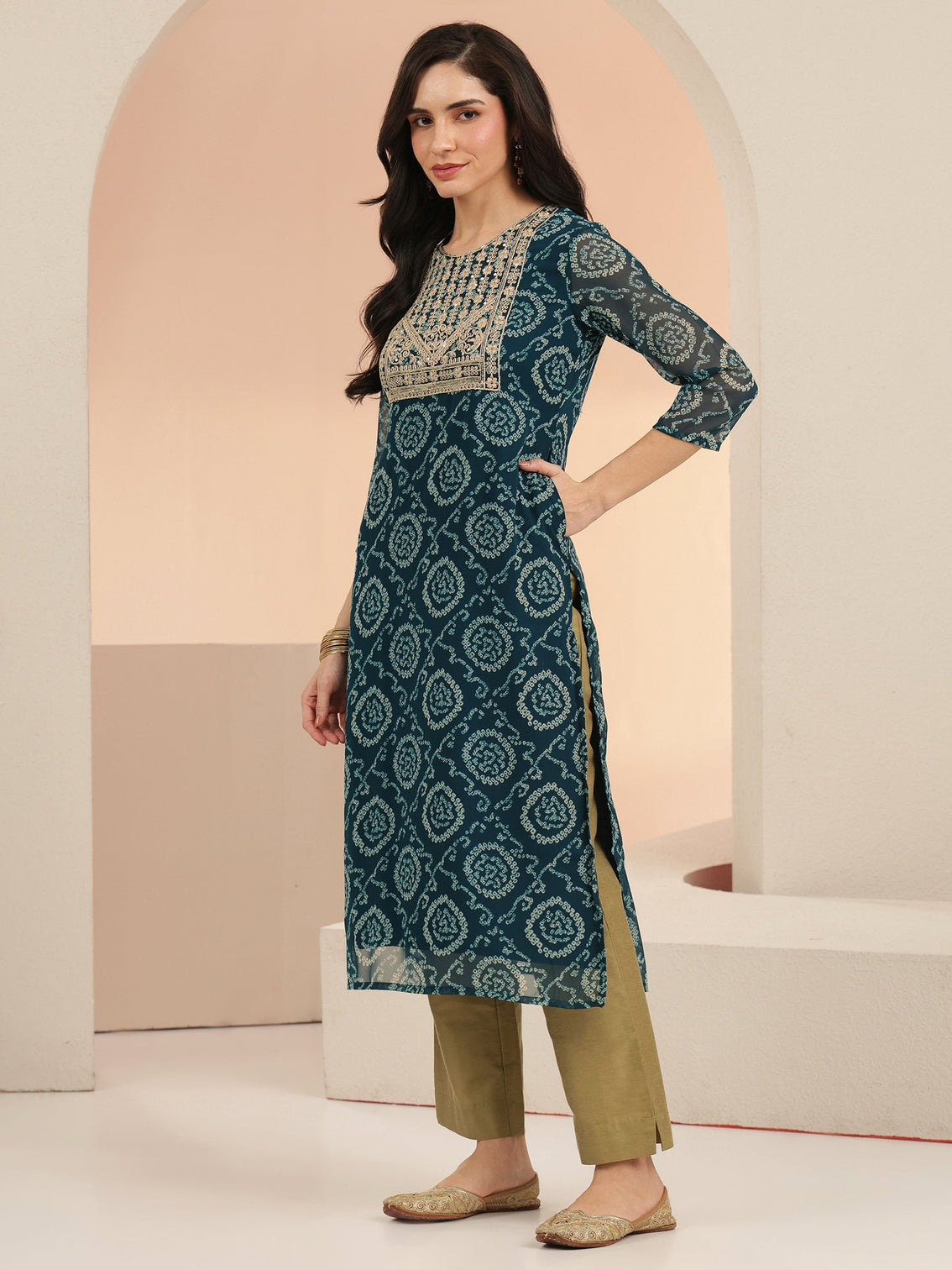 Mameraa Teal Blue Bandhani Printed Chiffon Straight Kurta