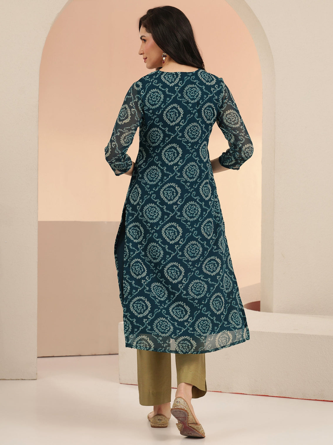 Mameraa Teal Blue Bandhani Printed Chiffon Straight Kurta