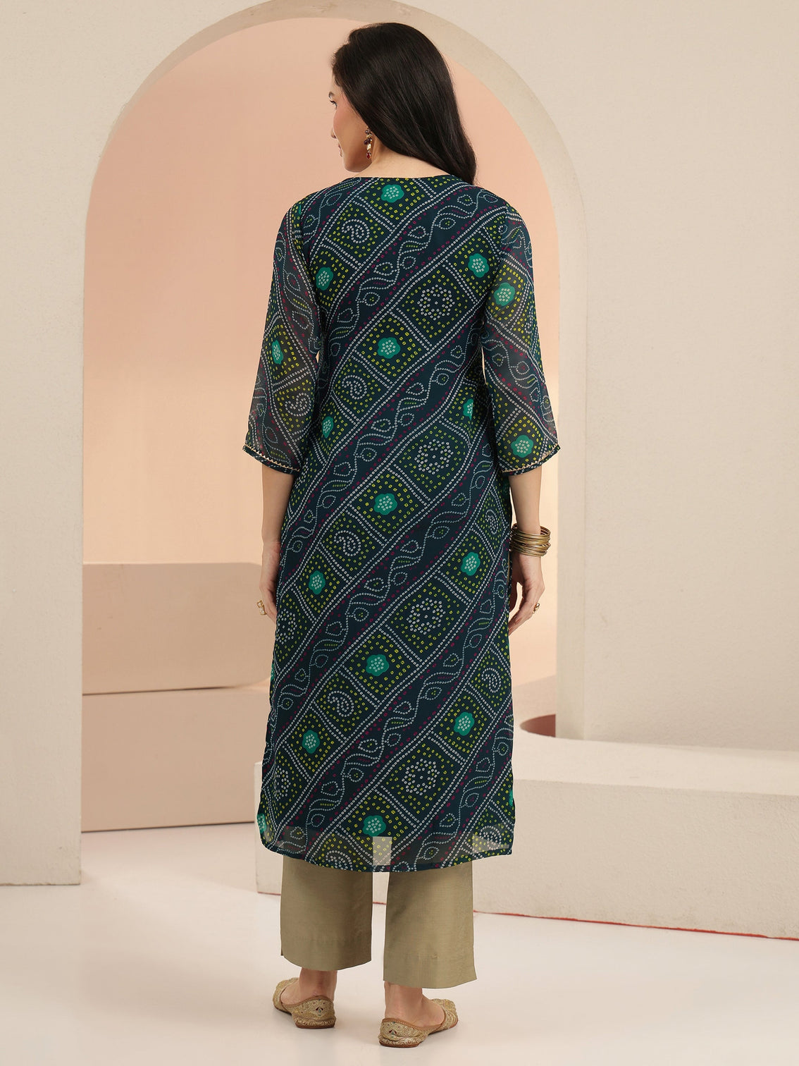 Mameraa Teal Blue Bandhani Printed Chiffon Straight Kurta
