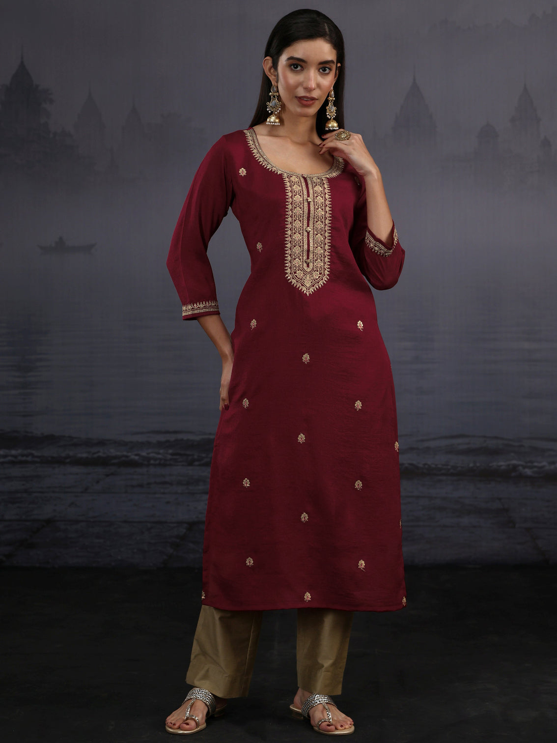 Mameraa Maroon Yoke Embroidered Silk Blend Straight Kurta