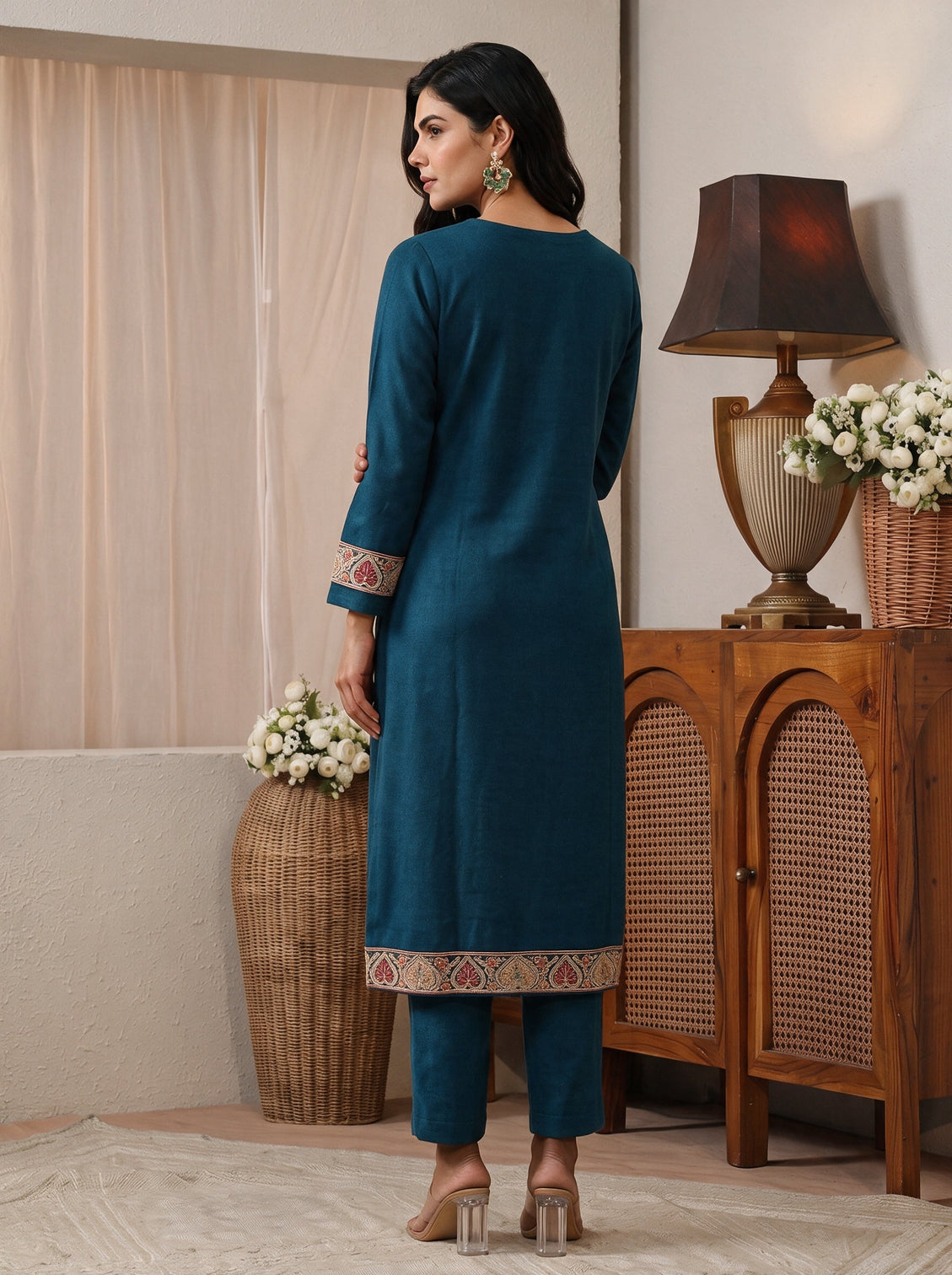 Mameraa Teal Floral yoke Embroidered Straight Kurta