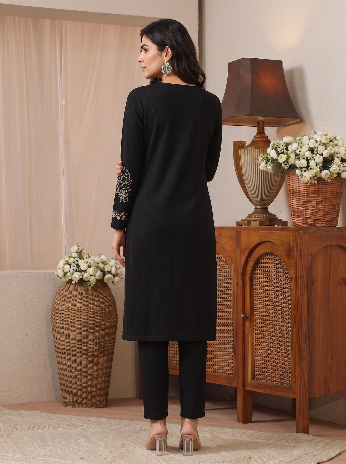 Mameraa Black Floral Embroidered Wool Straight Kurta