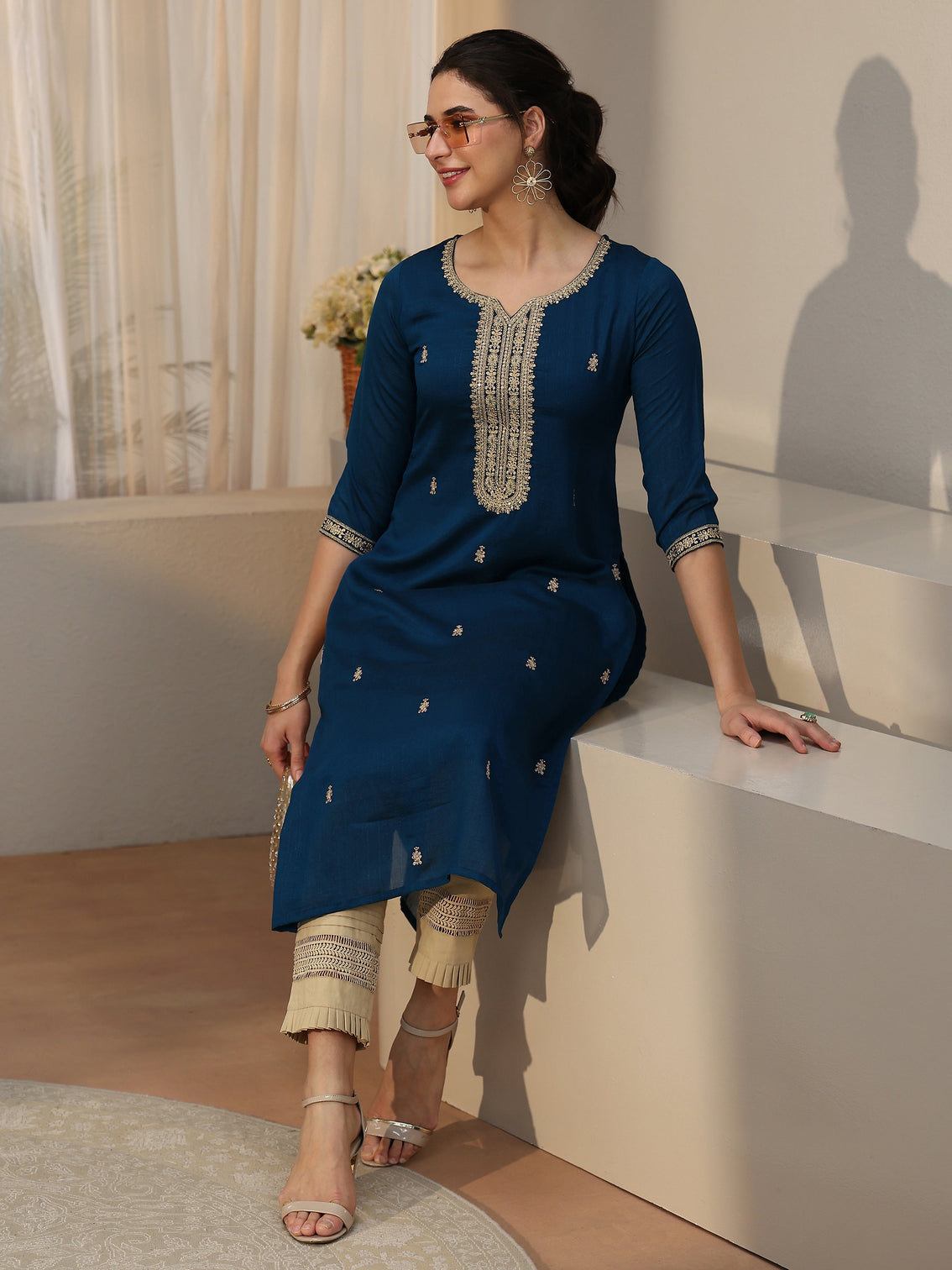 Mameraa Teal Blue Embroidered Silk Blend Straight Kurta