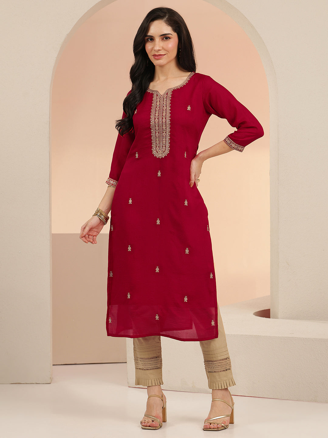 Mameraa Maroon Embroidered Silk Blend Straight Kurta