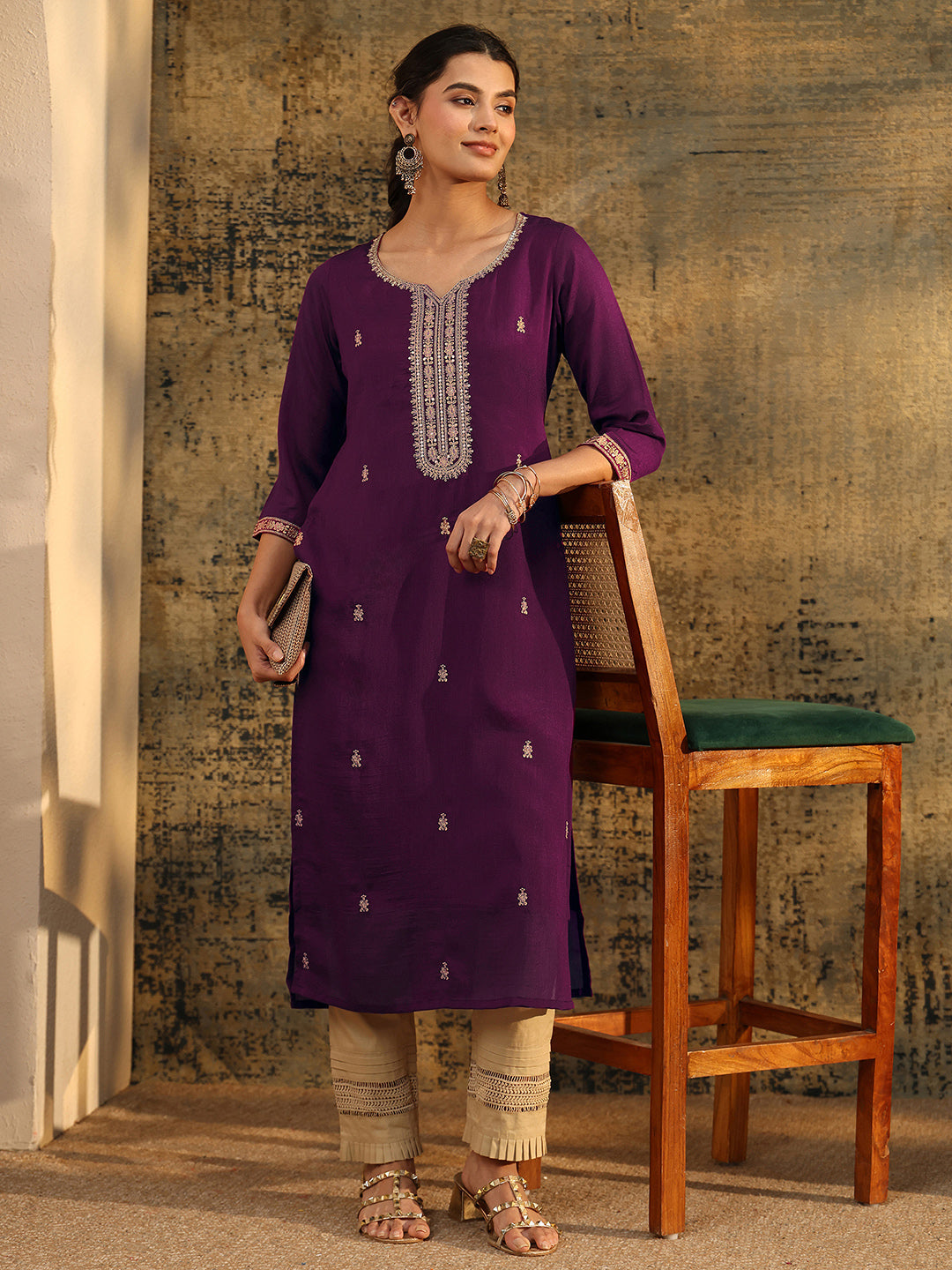 Mameraa Dark Purple Embroidered Silk Blend Straight Kurta
