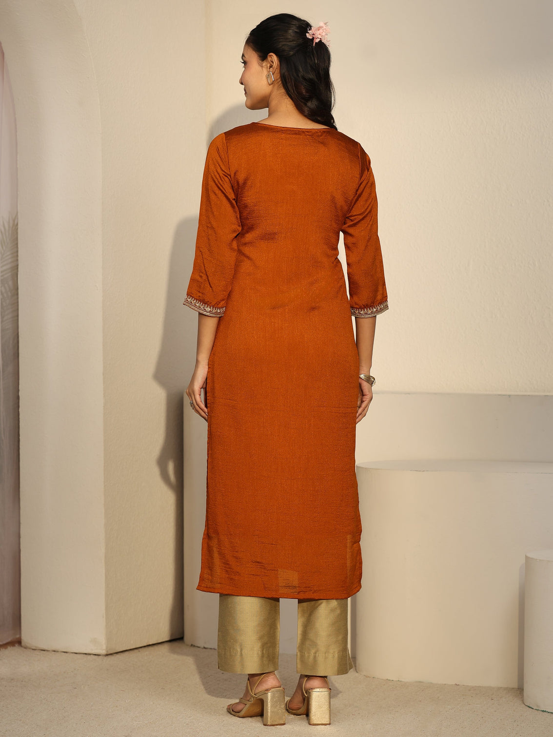 Mameraa Rust Brown Floral Embroidered Silk Blend Straight Kurta