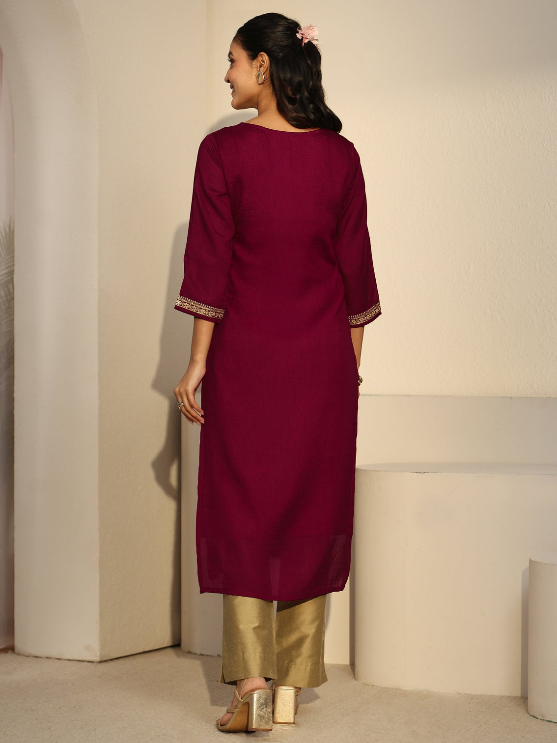 Mameraa Maroon Floral Embroidered Silk Blend Straight Kurta