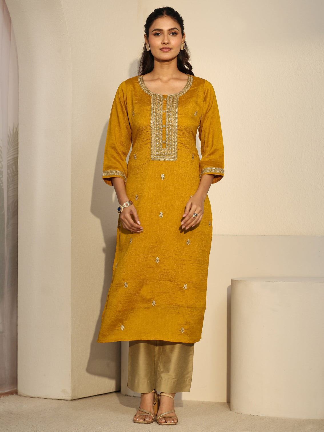 Mameraa Mustard Floral Embroidered Silk Blend Straight Kurta