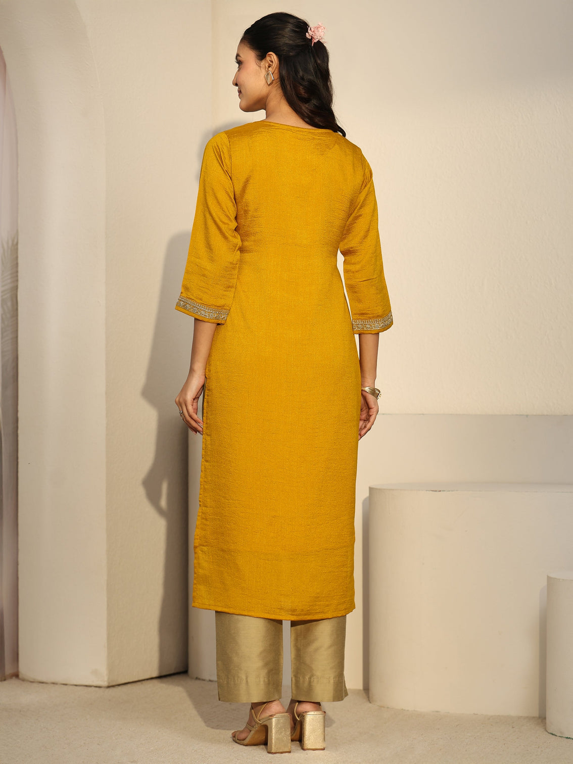 Mameraa Mustard Floral Embroidered Silk Blend Straight Kurta