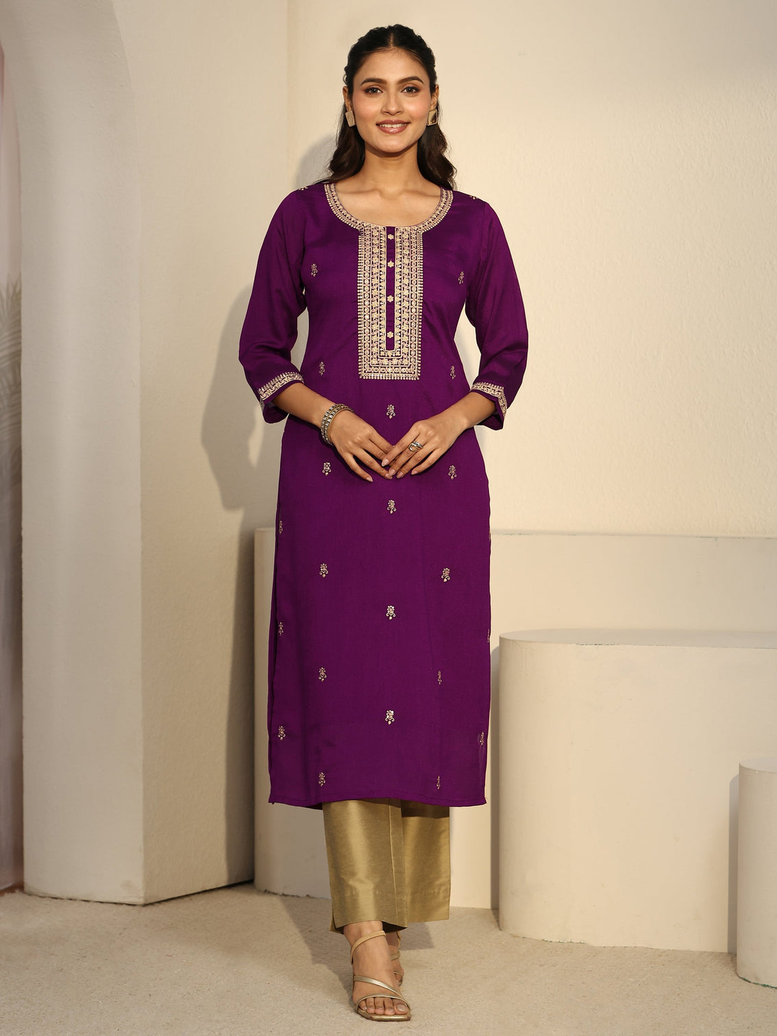 Mameraa Aubergine Purple Floral Embroidered Silk Blend Straight Kurta