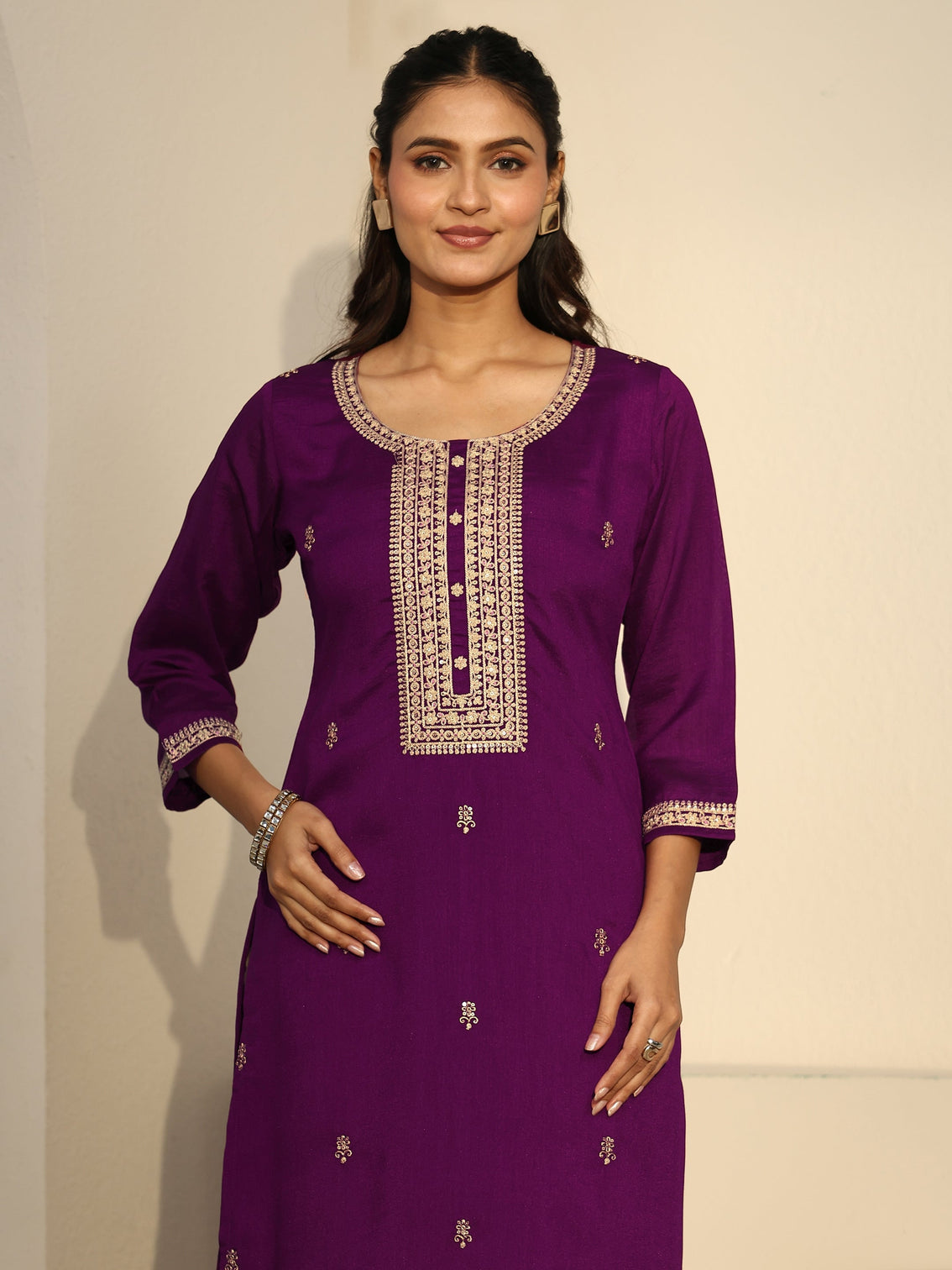 Mameraa Aubergine Purple Floral Embroidered Silk Blend Straight Kurta