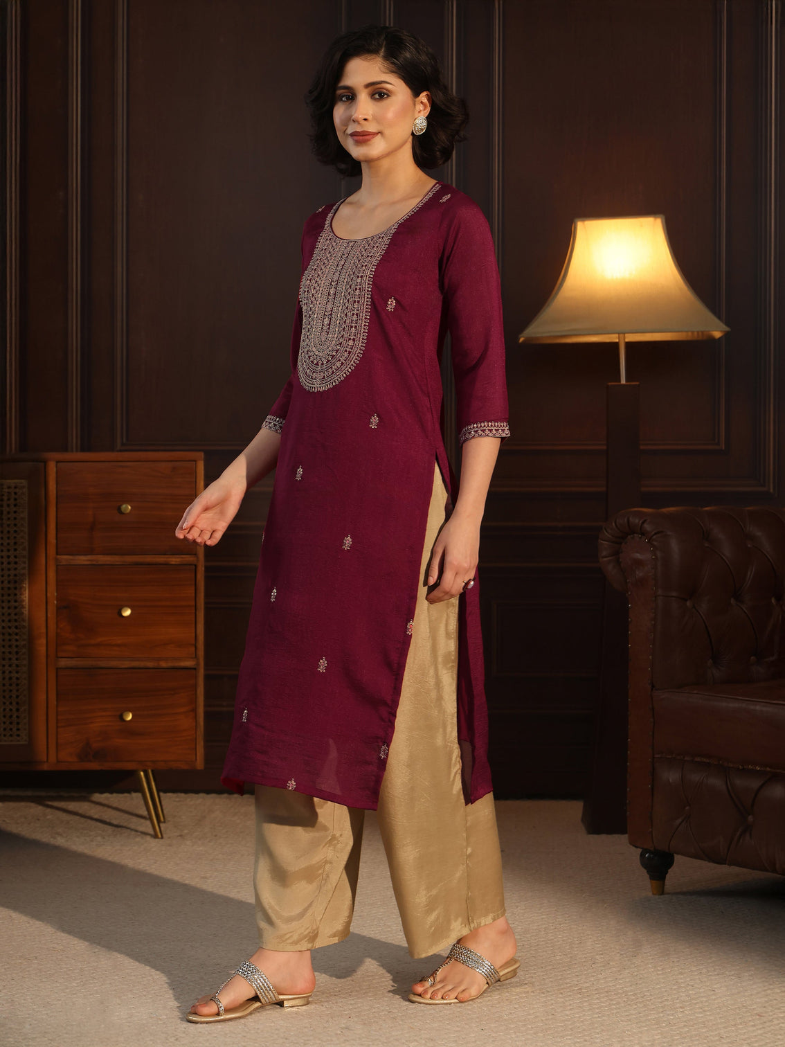Mameraa Maroon Yoke Embroidered Silk Blend Straight Kurta