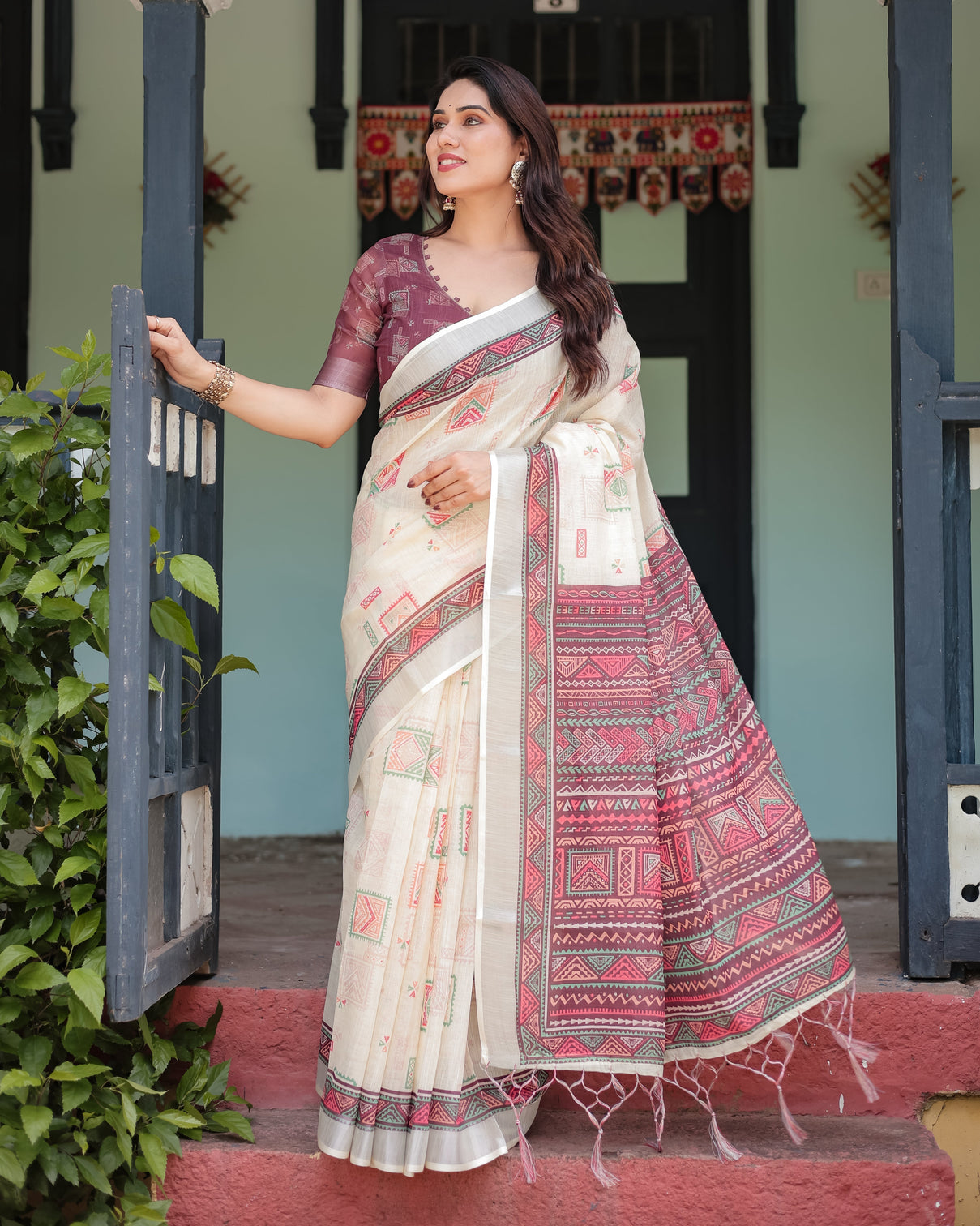 Off white pure cotton linen saree with intricate geometric pattern and tassels on edges mameraa