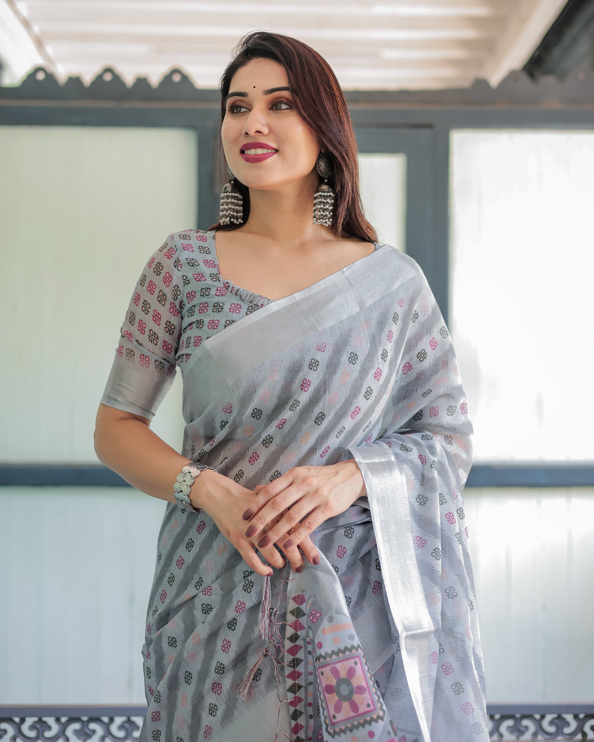 Grey pastel geometric floral print pure cotton linen saree with blouse and tassels