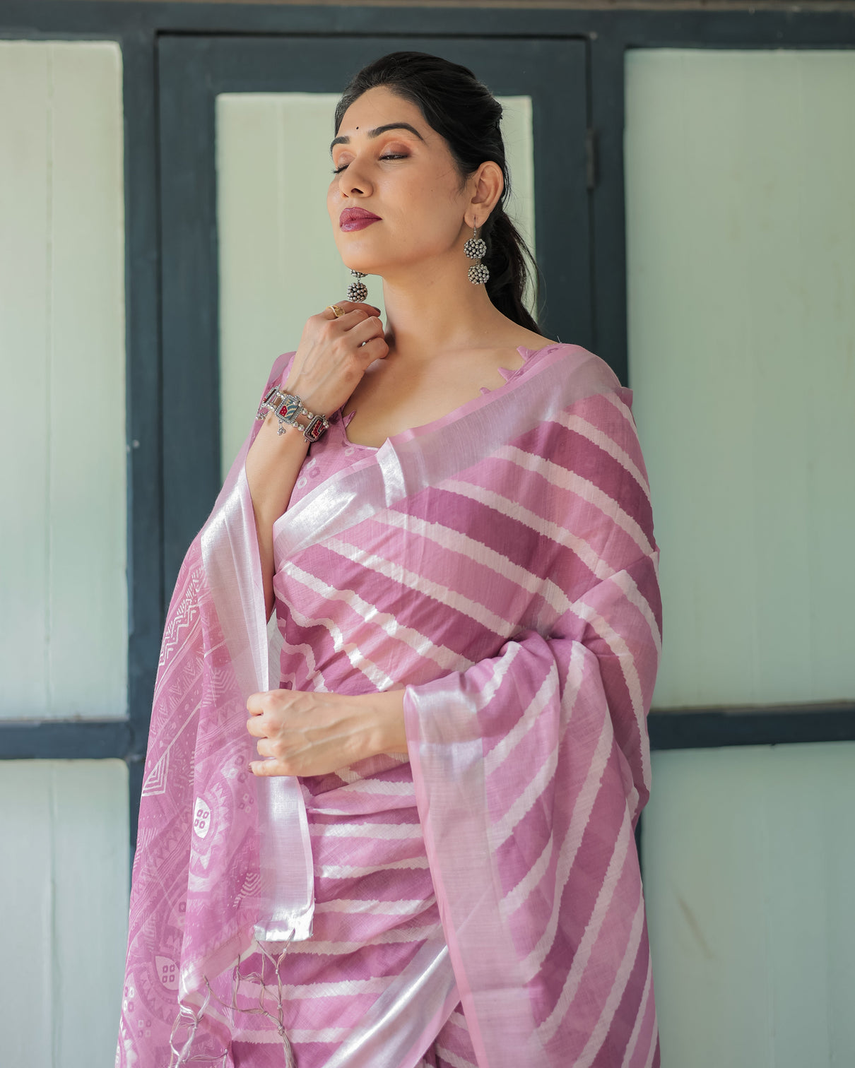 Purple chevron print pure cotton linen saree with blouse and tassels