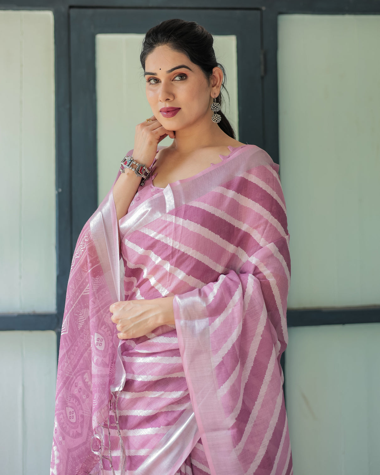 Purple chevron print pure cotton linen saree with blouse and tassels