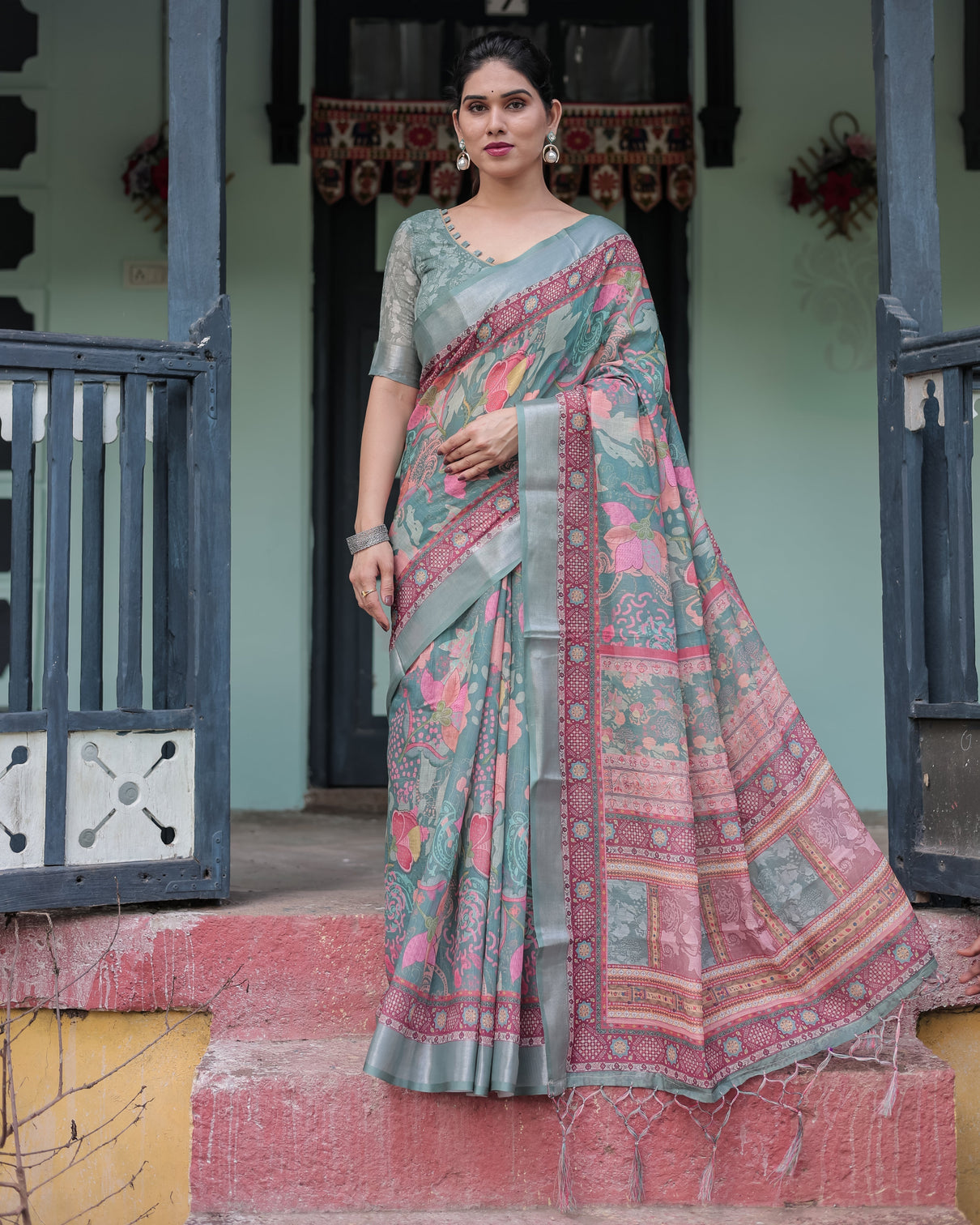 Pink and maroon pure cotton linen saree with blouse and tassels floral design with leaf patterns mameraa