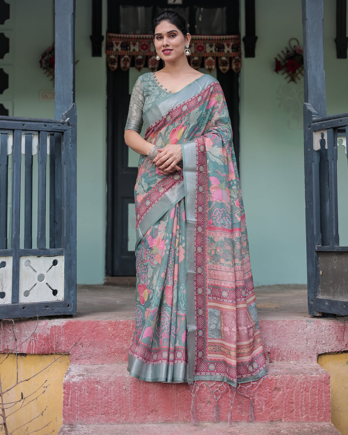 Pink and maroon pure cotton linen saree with blouse and tassels floral design with leaf patterns